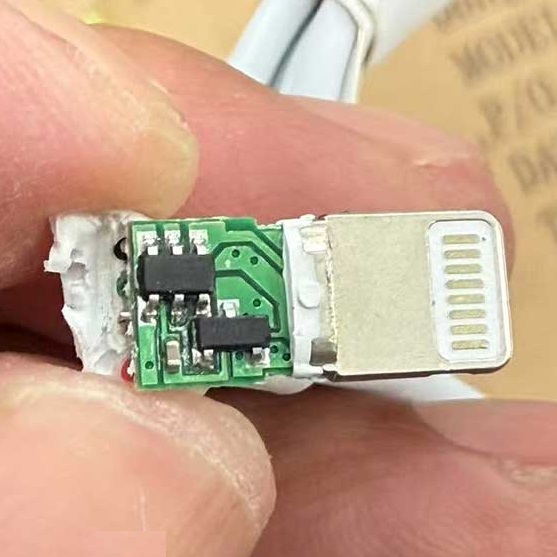 کابل ایفون دارای ای سی 2IC